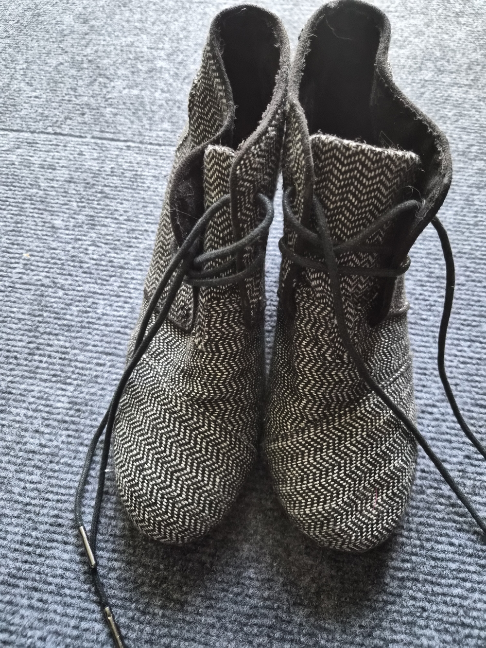 Toms Womens Herringbone Lace-Up Ankle Boots - Black/White